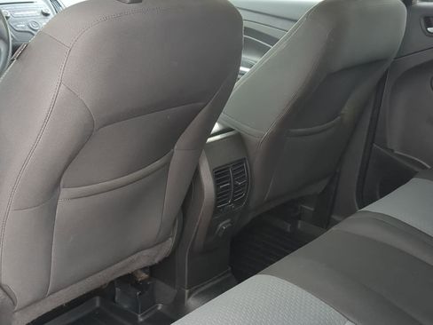 Used 2017 Ford Escape SE image 21