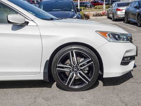 Used 2017 Honda Accord Sport Special Edition image 9
