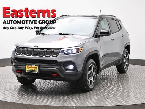 Used 2022 Jeep Compass Trailhawk w/ Trailhawk Elite Group AWD/4WD image 1