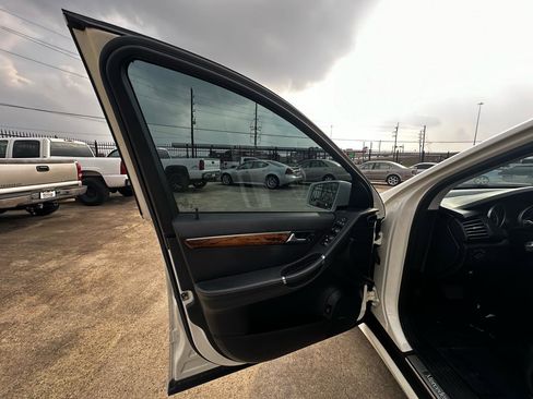 Used 2012 Mercedes-Benz R 350 4MATIC image 30