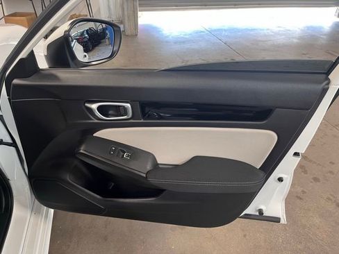 Used 2022 Honda Civic EX image 12