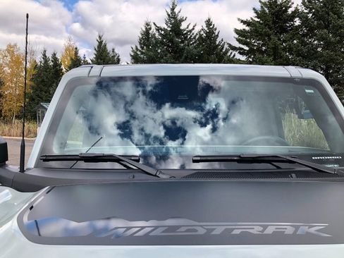 Used 2024 Ford Bronco Wildtrak image 25