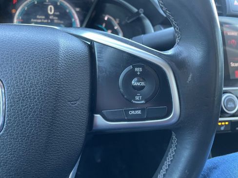 Used 2018 Honda Civic EX-L image 26