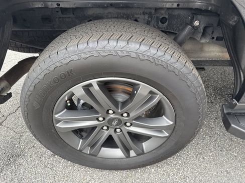 Used 2023 Ford F150 Lariat w/ Equipment Group 502A High image 18