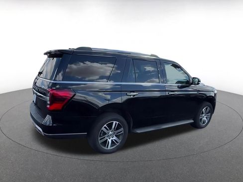 Used 2024 Ford Expedition Limited image 14