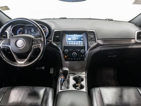Used 2018 Jeep Grand Cherokee Limited AWD/4WD image 26