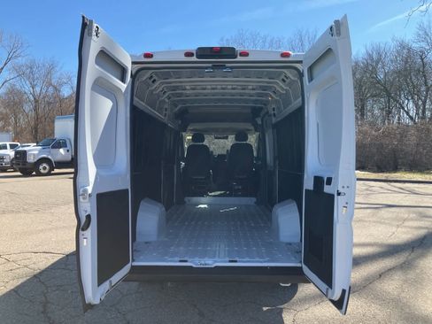 Used 2023 RAM ProMaster 3500 w/ Convenience Group image 19