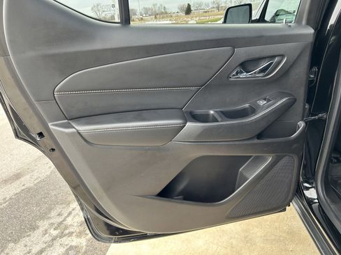 Used 2019 Chevrolet Traverse LT image 12