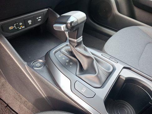 Used 2025 Kia K4 LXS image 14