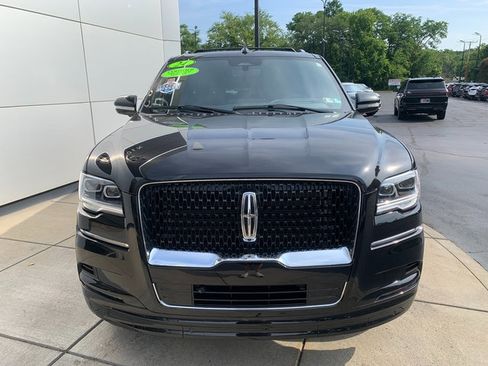 Certified 2024 Lincoln Navigator L Reserve AWD/4WD image 10