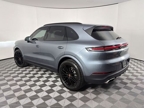 Used 2026 Porsche Cayenne AWD/4WD image 3