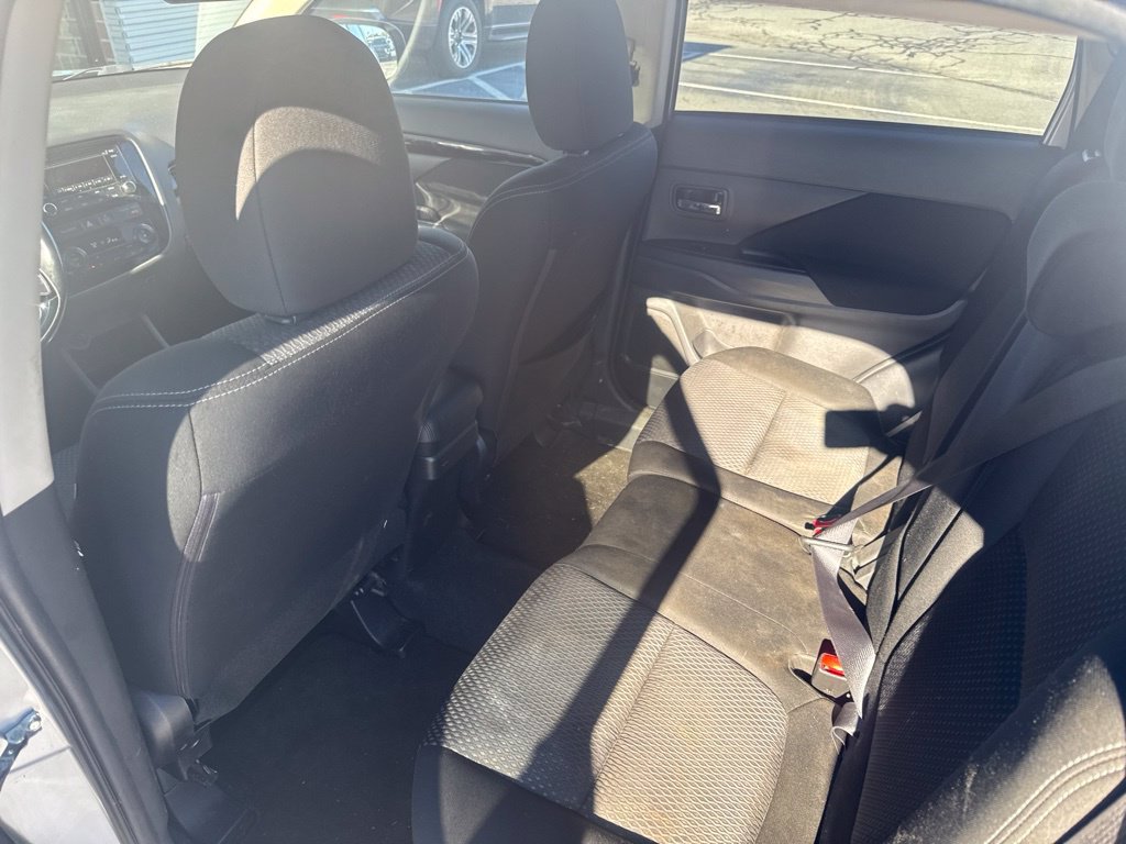 Used 2016 Mitsubishi Outlander ES FWD image 7
