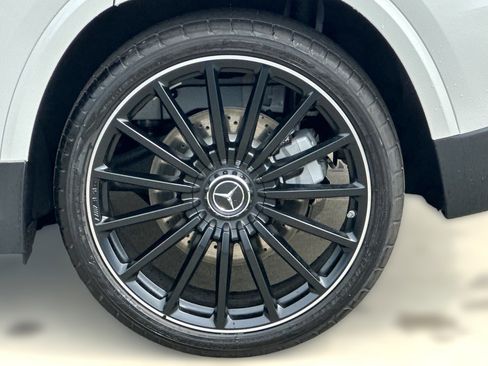 New 2026 Mercedes-Benz GLA 35 AMG 4MATIC image 12