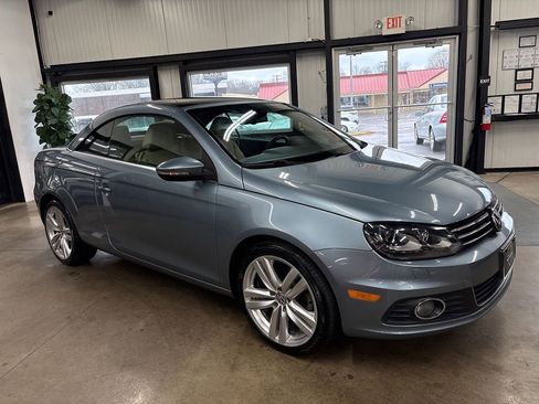 Used 2012 Volkswagen Eos Executive image 23