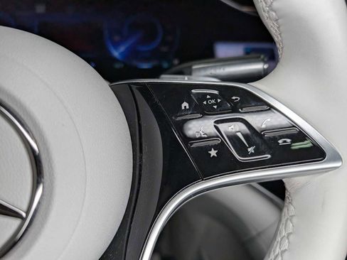 Certified 2023 Mercedes-Benz EQS 580 4MATIC SUV image 32