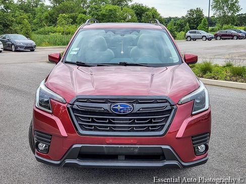 Used 2024 Subaru Forester Premium AWD/4WD image 4