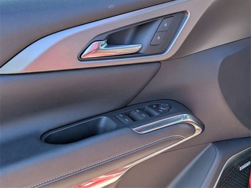 New 2025 Chevrolet Traverse LT w/ Enhanced Driving Package image 18