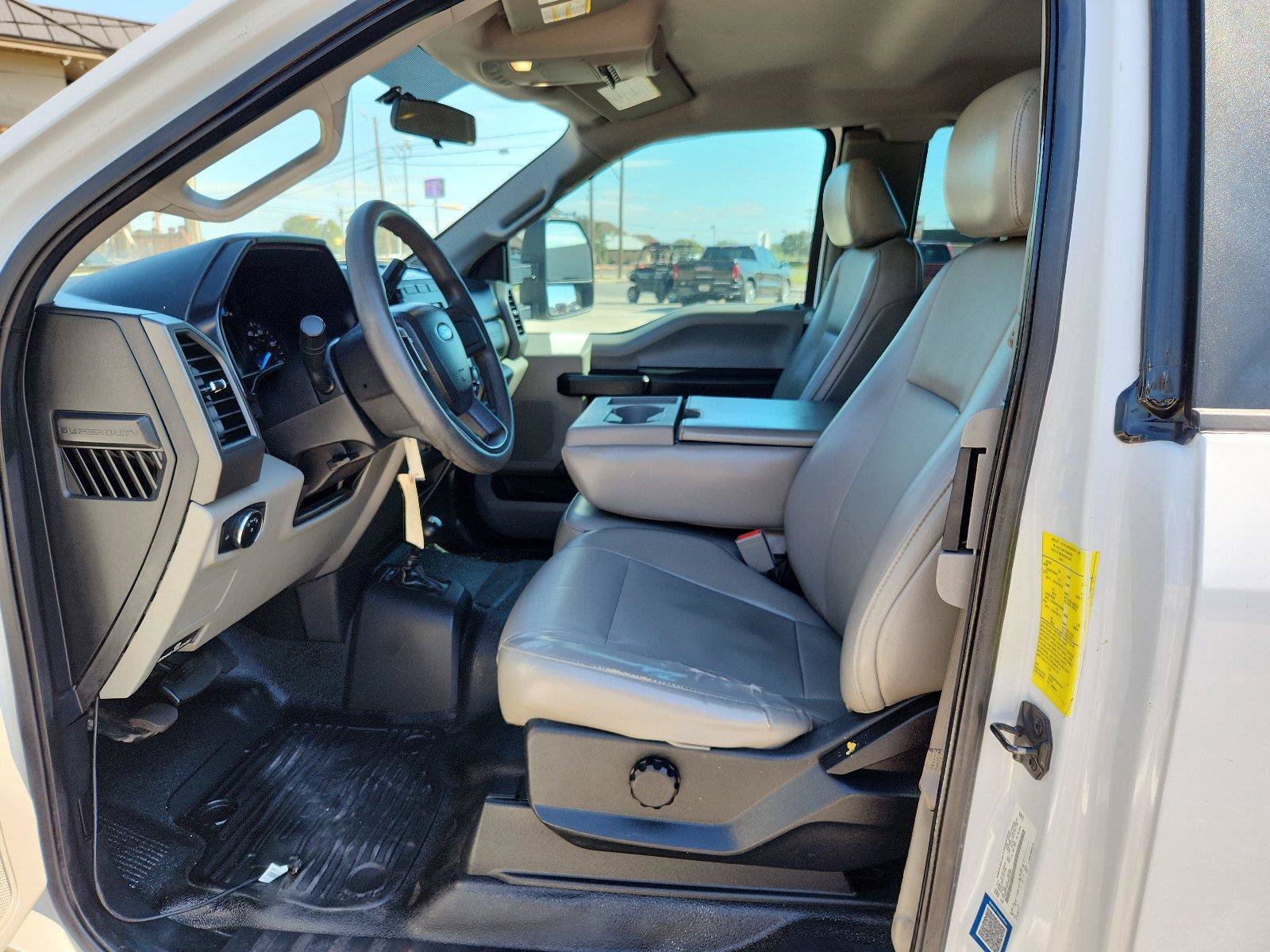 Used 2017 Ford F350 XL w/ Snow Plow Prep Package AWD/4WD image 12