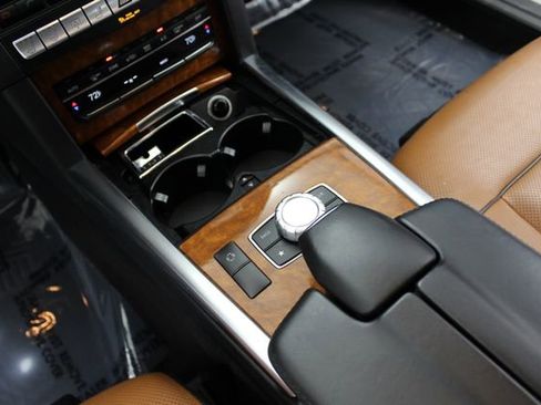 Used 2014 Mercedes-Benz E 350 4MATIC Sedan image 24