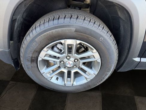 New 2026 GMC Terrain Elevation FWD image 9