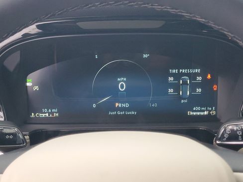 New 2026 Lincoln Corsair Premiere image 19