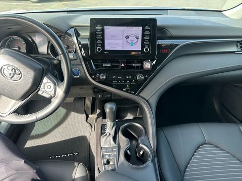 Used 2023 Toyota Camry SE image 10