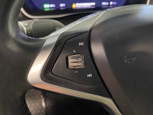 Used 2017 Tesla Model X 75D image 18