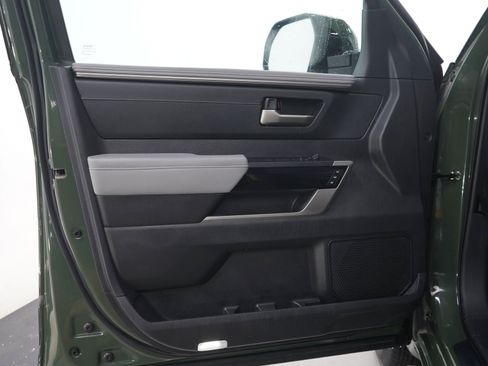 Used 2023 Toyota Tundra Limited AWD/4WD image 21