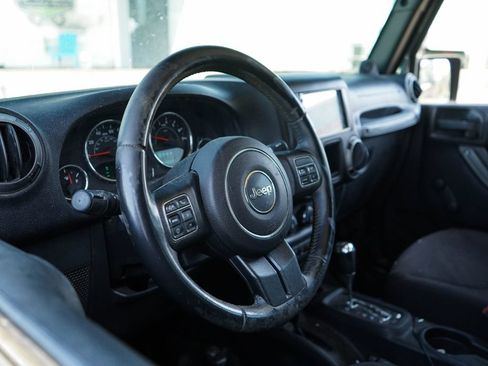 Used 2014 Jeep Wrangler Unlimited Sport AWD/4WD image 6