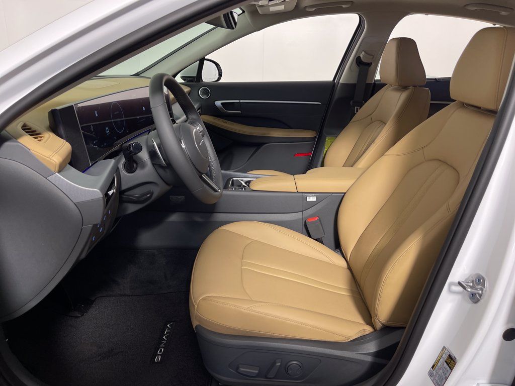 New 2026 Hyundai Sonata Limited FWD image 12