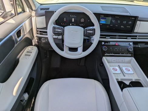 New 2026 Hyundai Santa Fe SE image 16
