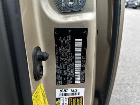 Used 2012 Toyota Sienna LE w/ Towing Pkg FWD image 32