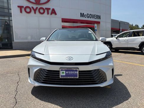 New 2026 Toyota Camry XLE AWD/4WD image 10