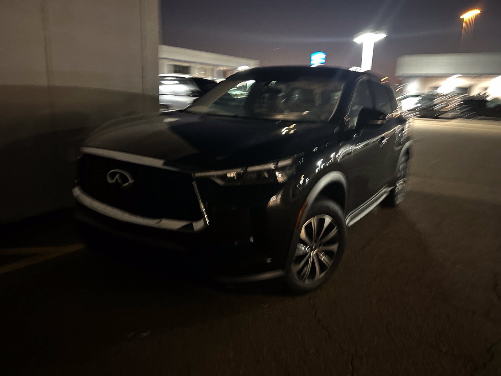 Certified 2024 INFINITI QX60 Pure FWD image 3