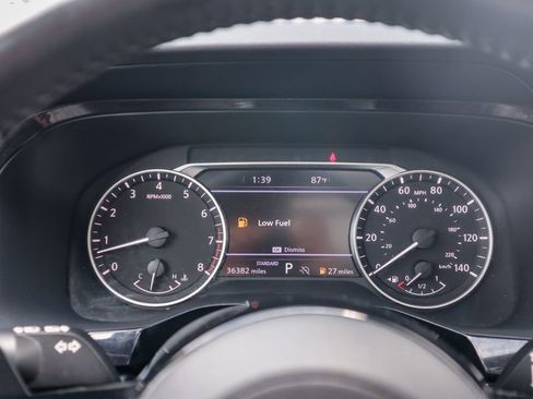 Used 2024 Nissan Pathfinder SL w/ SL Premium Package image 14