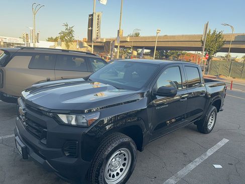 Used 2023 Chevrolet Colorado W/T w/ WT Convenience Package RWD image 5