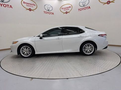Certified 2020 Toyota Camry XLE FWD image 8