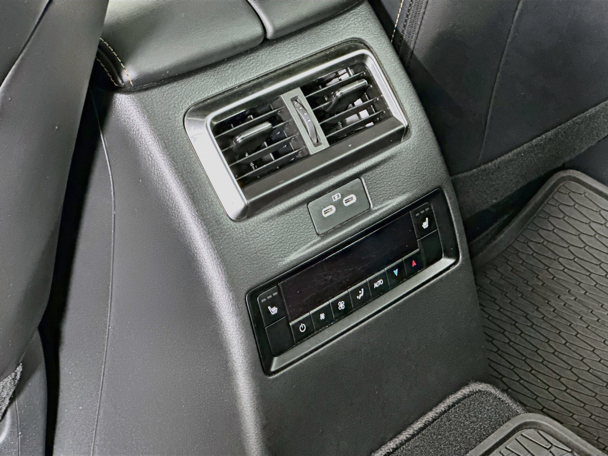 Used 2024 MAZDA CX-90 Plug-In Hybrid w/ Premium Plus AWD/4WD image 28