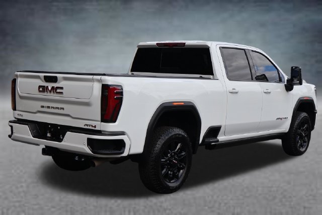 Used 2026 GMC Sierra 2500 AT4 w/ AT4 Premium Plus Package AWD/4WD image 3