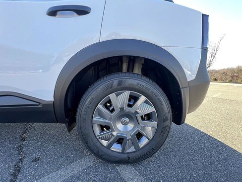 New 2026 Nissan Kicks S image 12