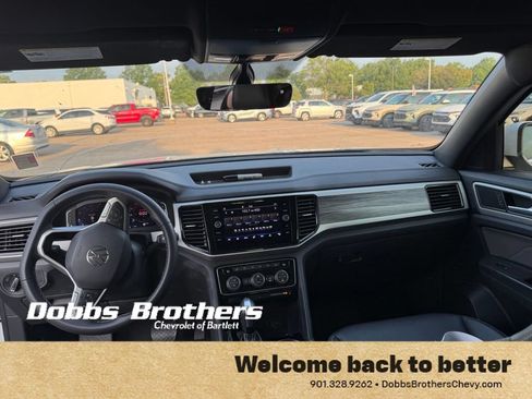Used 2023 Volkswagen Atlas Cross Sport SE w/ Black Wheel Package FWD image 15