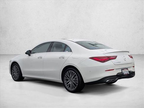 Certified 2025 Mercedes-Benz CLA 250 image 8