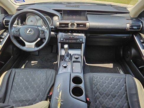 Used 2014 Lexus IS 250 RWD image 16