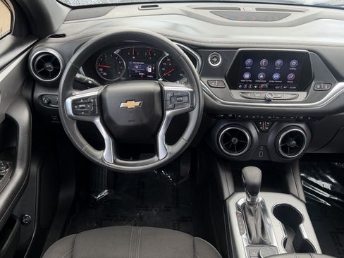 Used 2022 Chevrolet Blazer LT FWD image 11