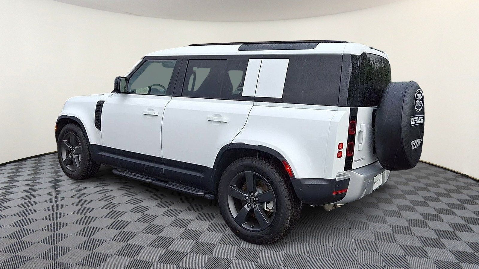 Certified 2025 Land Rover Defender 110 S AWD/4WD image 6