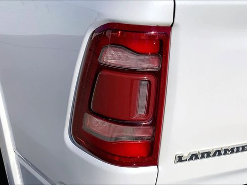 Used 2019 RAM 1500 Laramie image 28