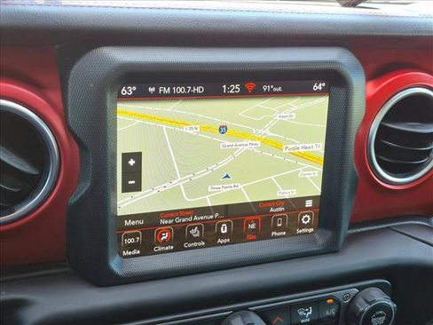 Used 2021 Jeep Gladiator Rubicon AWD/4WD image 13