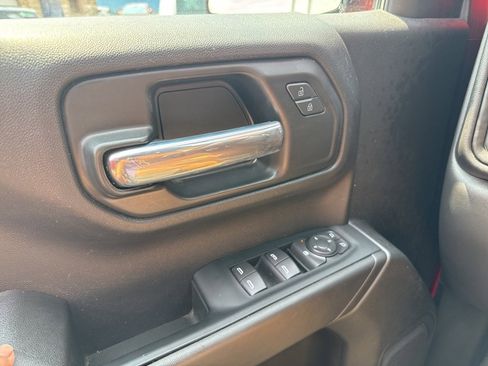 Used 2022 Chevrolet Silverado 1500 Custom image 31