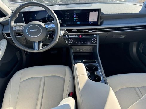 Certified 2024 Hyundai Sonata SEL w/ Convenience Package image 12