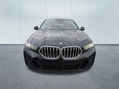 New 2026 BMW X6 xDrive40i w/ Climate Comfort Package image 8